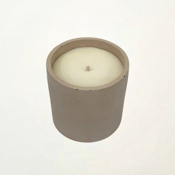 Blossoms and Berries  I  Round Candle